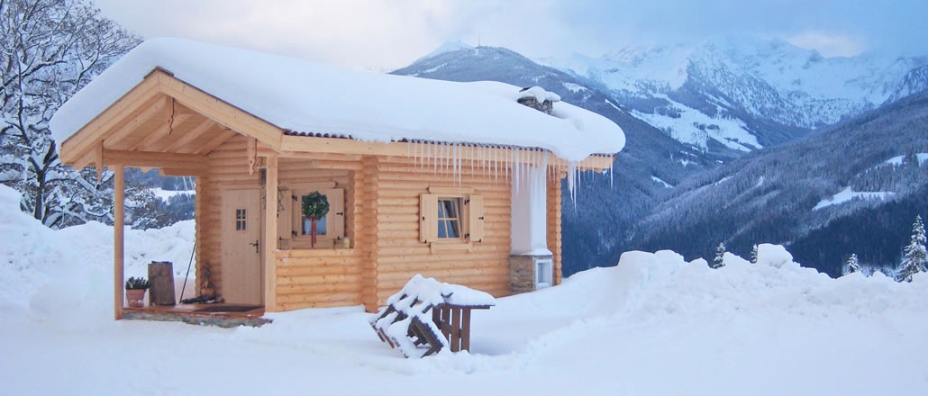 Pferdetränk'n im Winter mit Aussicht auf Schladming